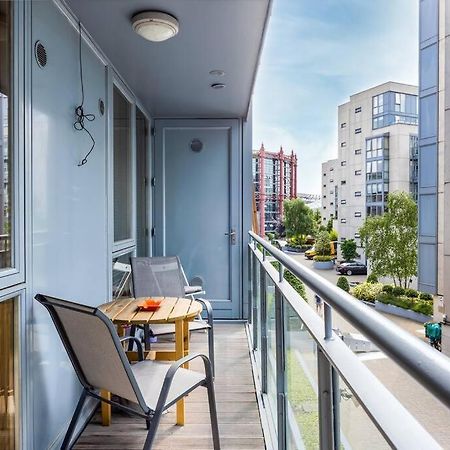 Lovely 2 Bedroom Apartment With Balcony 더블린 외부 사진